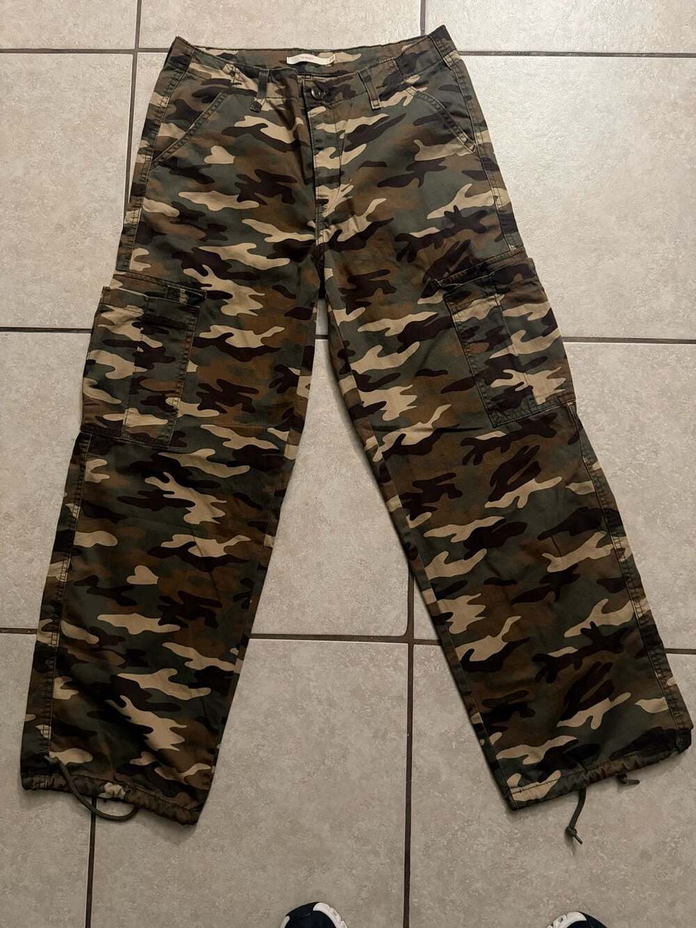 Levi's '94 Baggy Camouflage Cargo Pants W28 L30